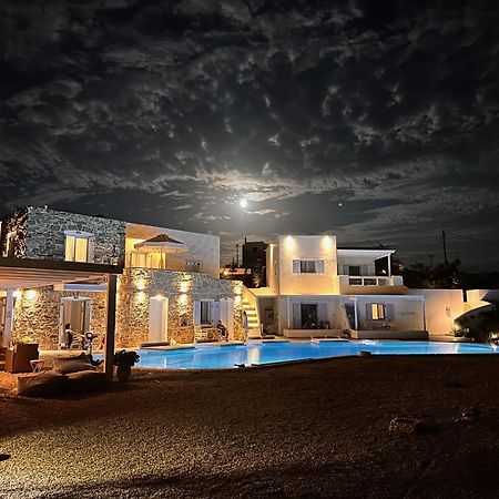 Blu Suites And Studios Adámasz Kültér fotó