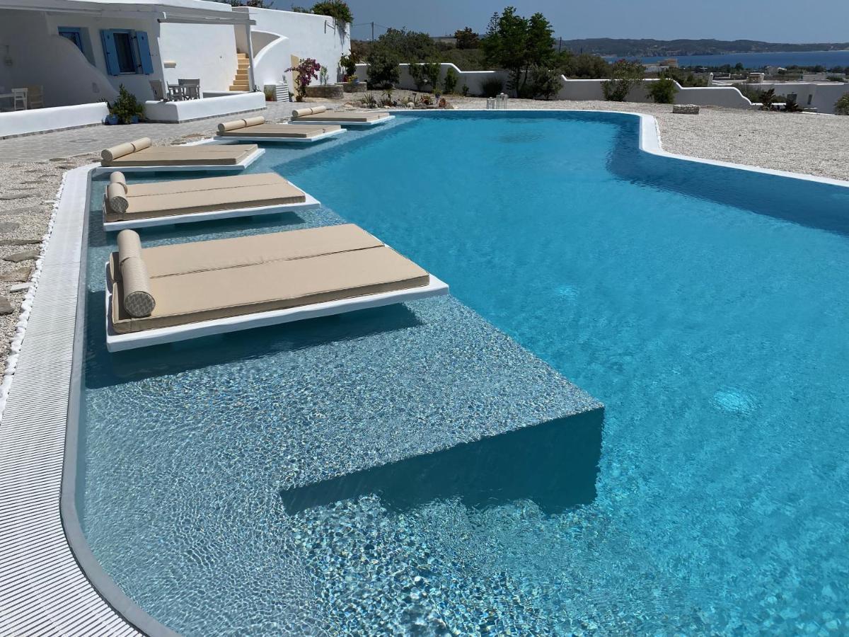 Blu Suites And Studios Adámasz Kültér fotó