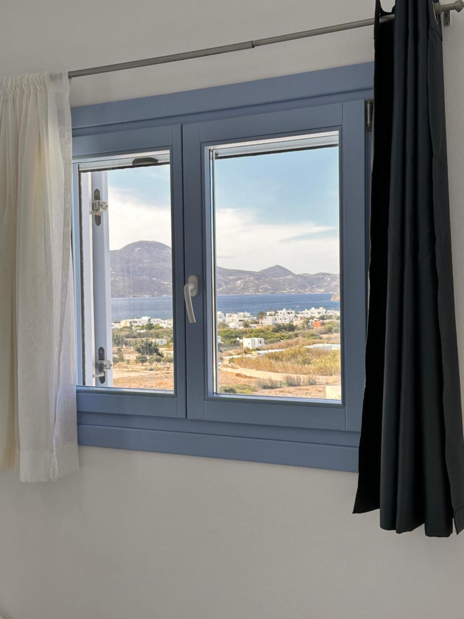 Blu Suites And Studios Adámasz Kültér fotó