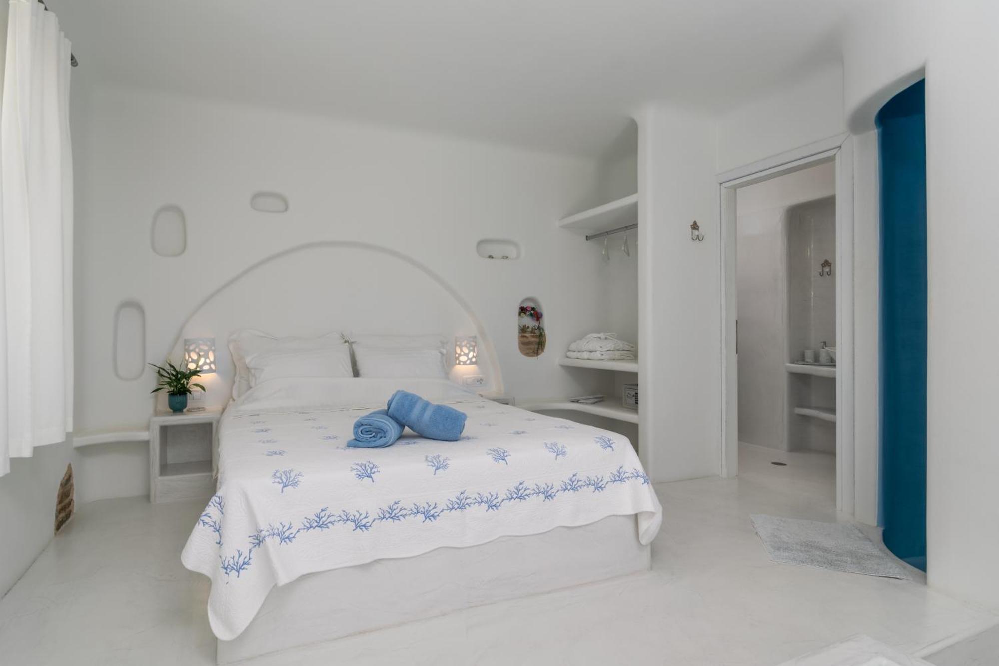 Blu Suites And Studios Adámasz Kültér fotó