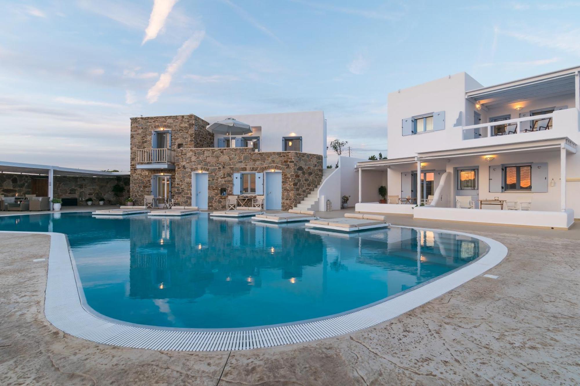 Blu Suites And Studios Adámasz Kültér fotó