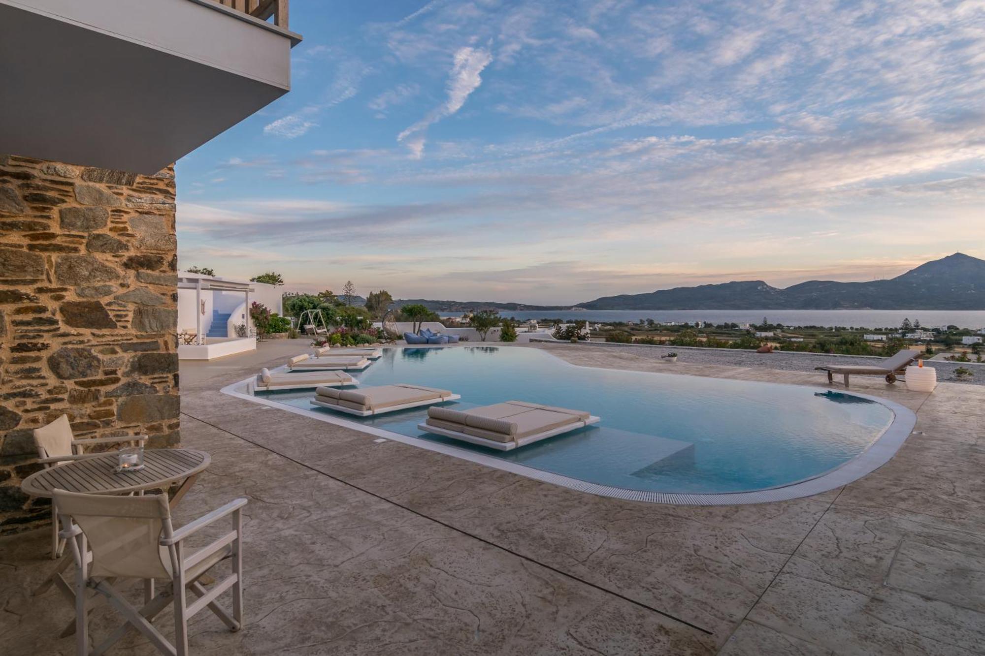 Blu Suites And Studios Adámasz Kültér fotó