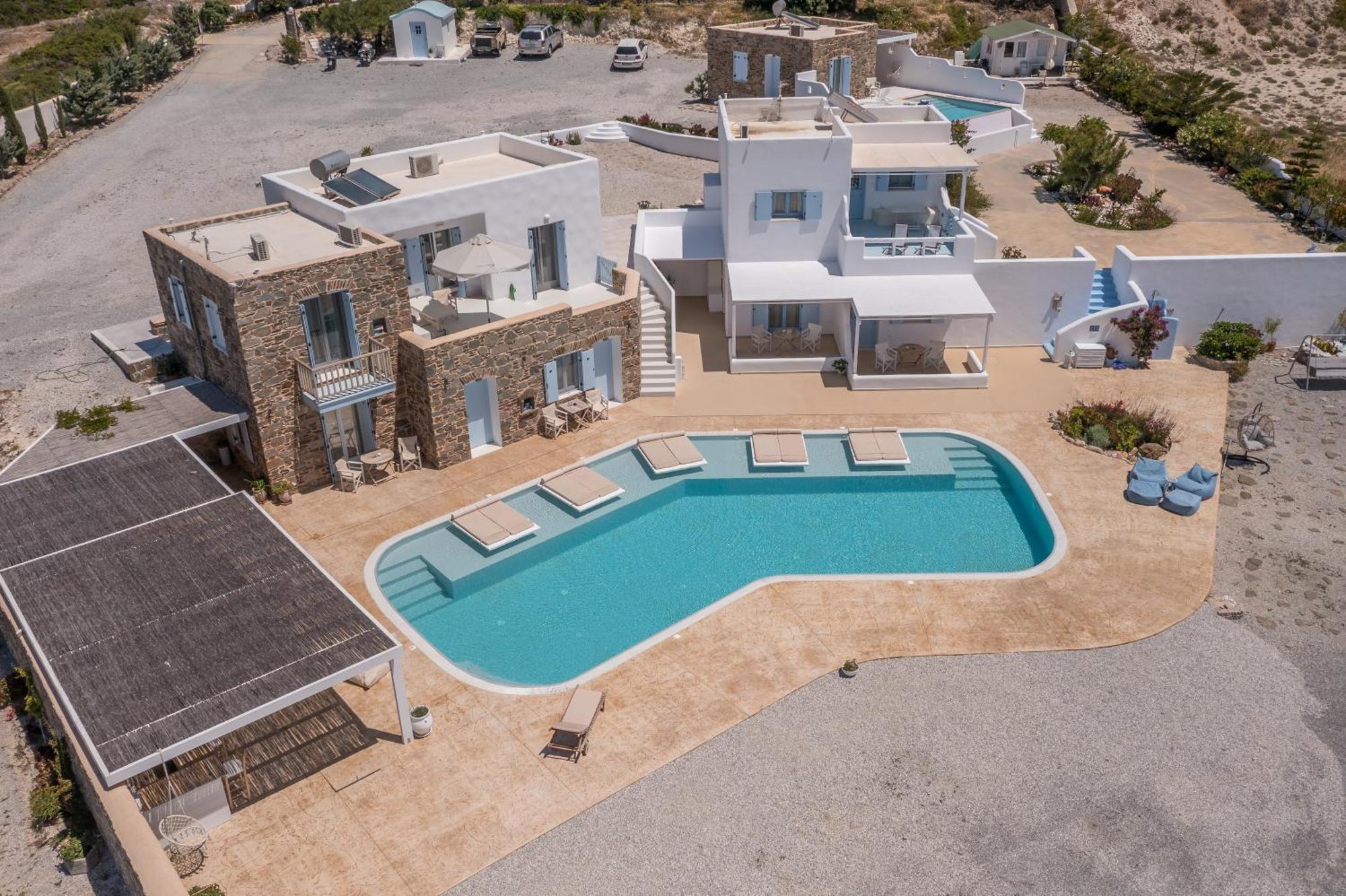 Blu Suites And Studios Adámasz Kültér fotó